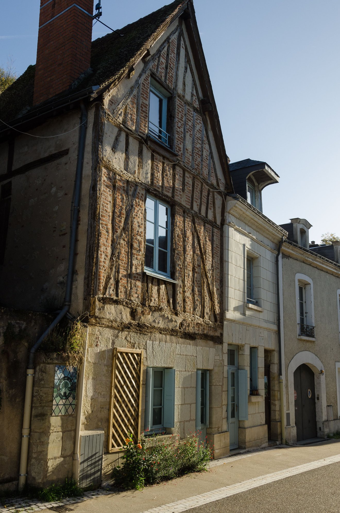 The walk north out of town towards Clos de Luce and Chateau Gaillard is wonderful. Work crews were working on that road on the day we visited.