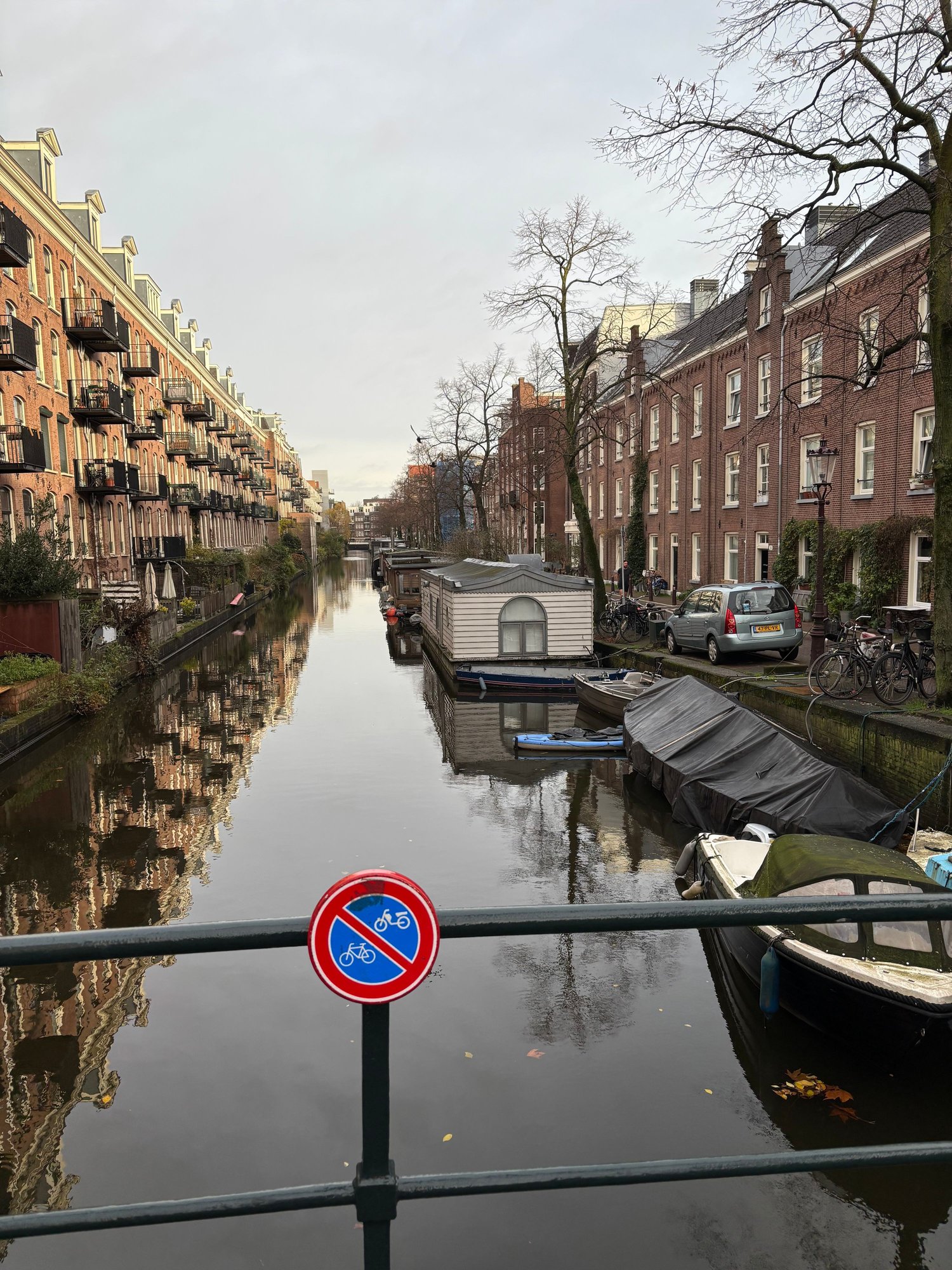 Houseboats in the Jordaan.