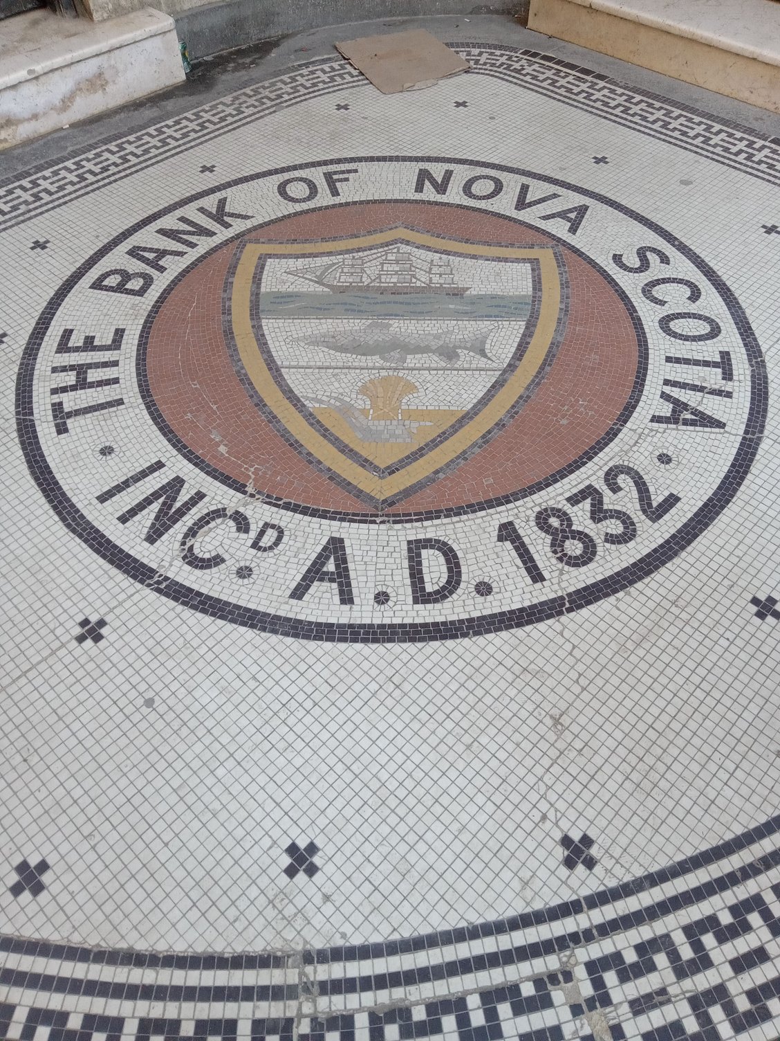 I went to my bank in Old Havana, but it was closed that day. Think it's been closed for awhile. Lol