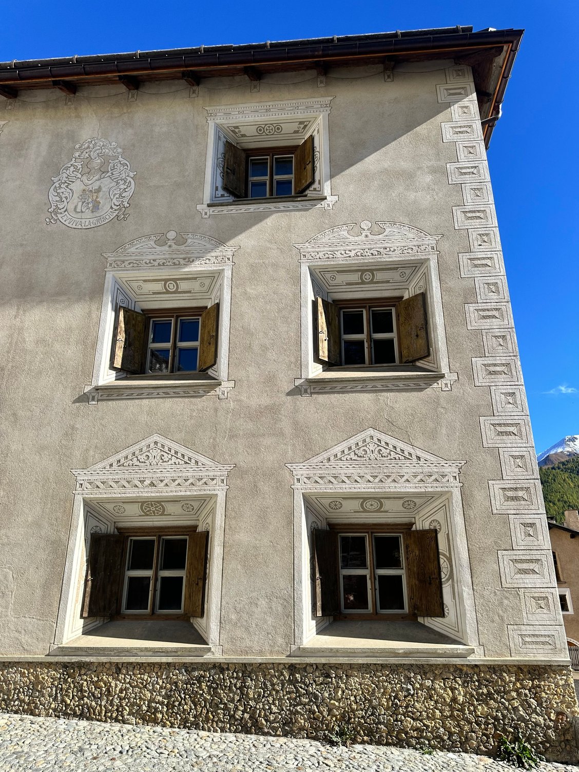 Wandering around Zuoz