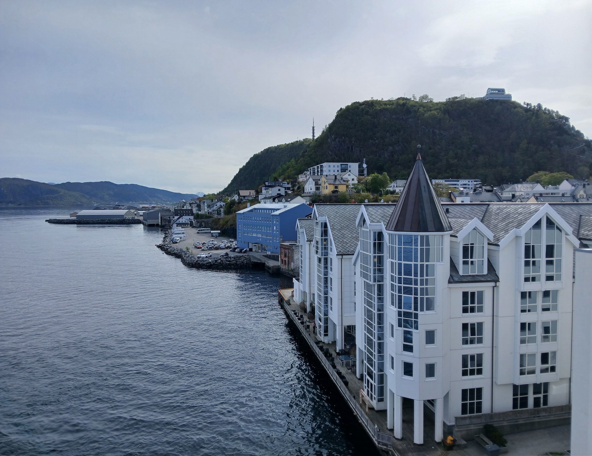 Leaving Alesund, for Geiranger