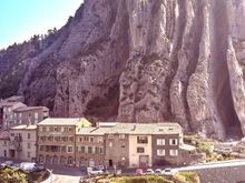 Sisteron was a picturesque town.