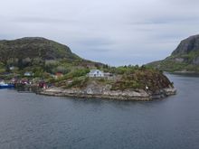 Navigating the narrow strait of Stoksund