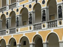 The Bishop’s/Hofburg palace was constructed as residence for the prince-bishops of Bressanone in 1250. It was the seat of the bishops until 1964. The palace houses the Diocesan Museum, the Cathedral Treasure, and the extensive nativity scene collection.