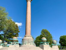 Civil War Monument honoring the fallen officers and soldiers of the Union armies. 