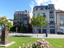 Vevey lakeside promenade
