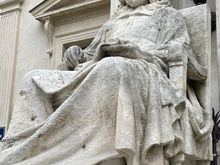 Back in the city center, statue outside the Opera Grand Avignon (he looks kind of bored)