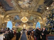 Like dining at Versailles in a train station