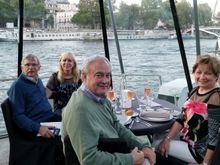 Dinner cruise - pre-cruise champagne