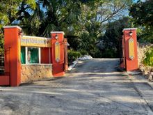 Two nights at the Pickled Onion