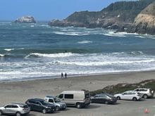 Hey, there is Nike, with my wife watching the surfers