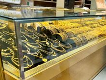 Our hotel was just 10 minutes from the most famous jewelry street probably in Asia. There had to have been 200 of these shops one right after another! Supposedly best prices anywhere. Fortunately, Joyce wasn’t tempted by the gold or diamonds, which were there in phenomenal quantities.