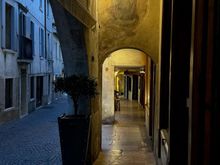 The colonnaded Via Robert Browning