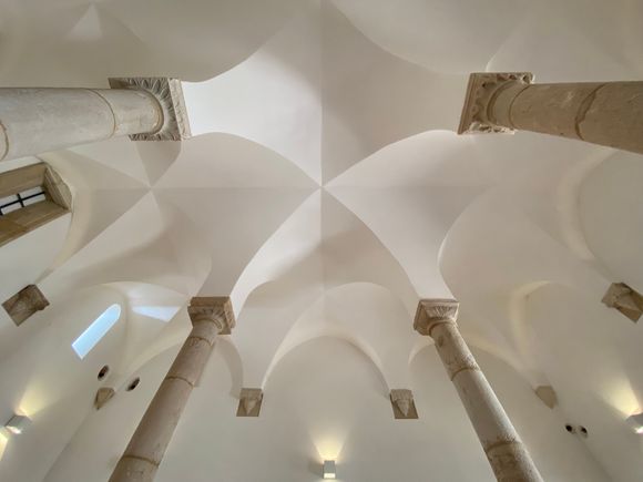 Interior of the synagogue, the oldest in Portugal 