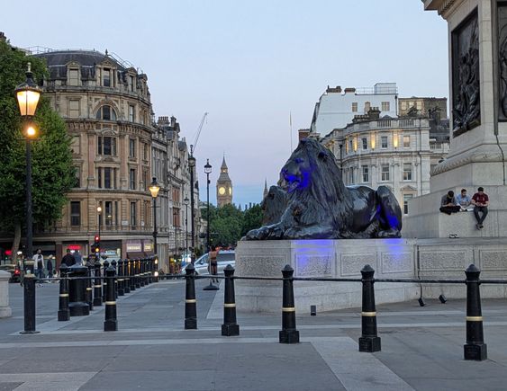 Elizabeth Tower peeking through in the distance