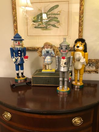 Figures from Wizard of Oz. (DH says Dorothy looks like she has Cushing’s disease.)