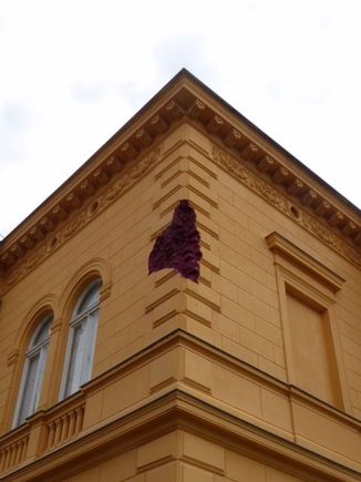 Gallery of Fine Arts (the wounded museum)