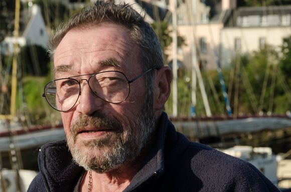 Thierry was walking his dog Gigi. He gave us some advice regarding restaurants.