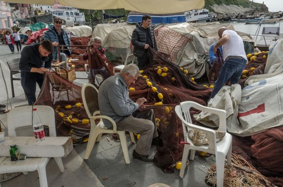 Also known as 'Borgo di Pescatori', Corricella is just like Cetara (as shown in our earlier Amalfi Coast TR part one)--a very real fishing port. These Procidan fishermen gave us permission to photograph their activities. They knew the ways of water.