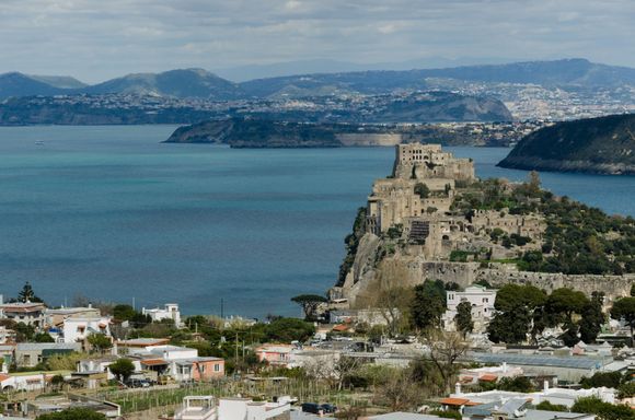The three of us continued our hike into Ischia's hinterland. Here, the view near Scola di S. Anna. We got lost soon after, a lucky stroke that resulted in seeing additional areas. 