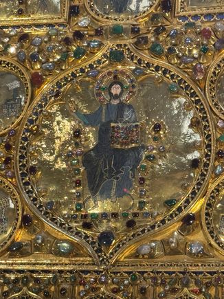 The Pala d'Oro - the high altar - The Golden Altarpiece is a stunning golden wall 