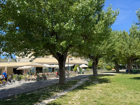 Cafe where we had cappucinos and pastries - across from Lake Garda