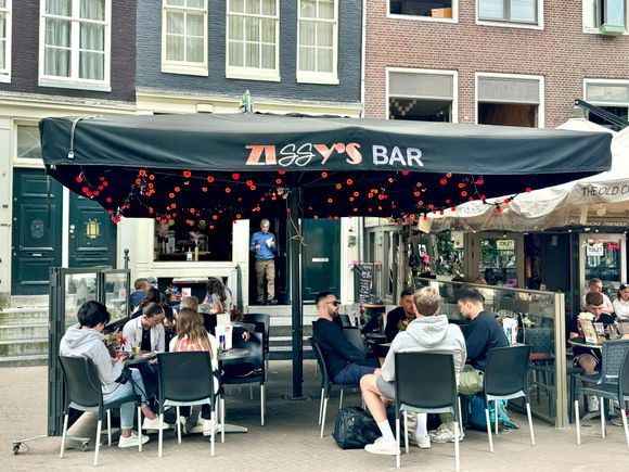 So our ziggy retired and didn’t know what he’d be doing…. Busted!!!! He’s set up shop in Amsterdam!