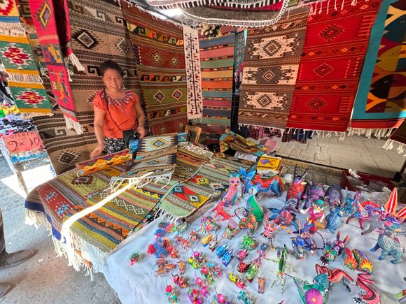 Carpets and handicrafts 