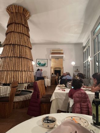 Detail of the large, high-ceilinged interior with the odd sculptures (made from barrels staves??)