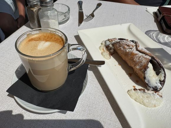 Time for dessert and coffee!