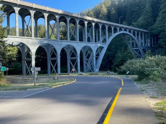 Just before crossing this bridge, the Cape Creek Bridge, you drive down to the beach for access to the lighthouse.