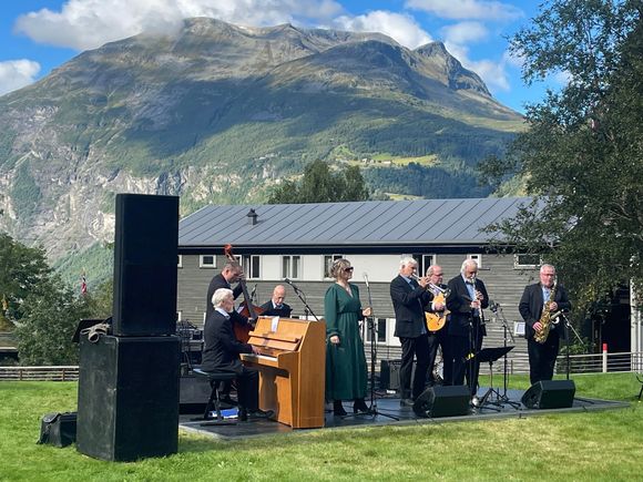 Music for the ceremony 