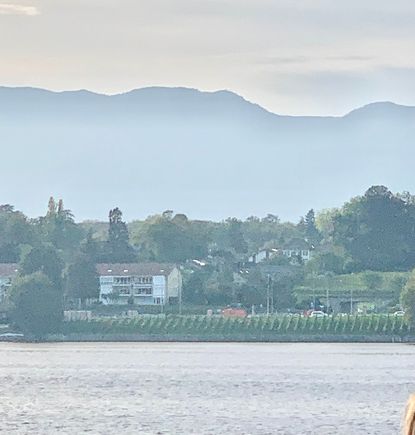 Mont Blanc in background 