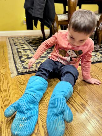 he looks like a crab, lol!