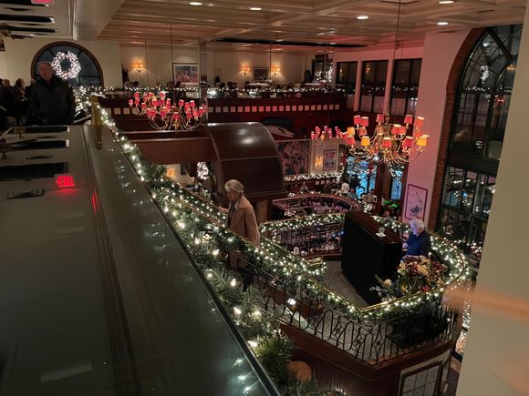 Joe Forte Christmas decor