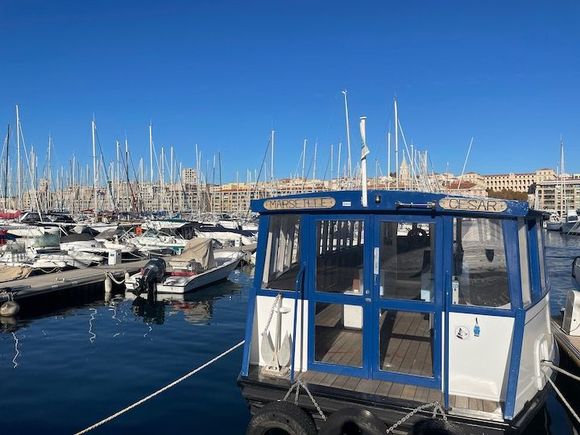 Ferry to cross the port