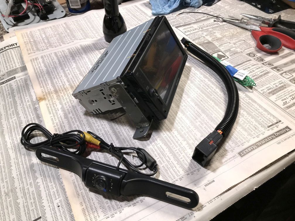 99 F350 Gets new Sony XAVAX1000 Double Din Stereo Ford Truck