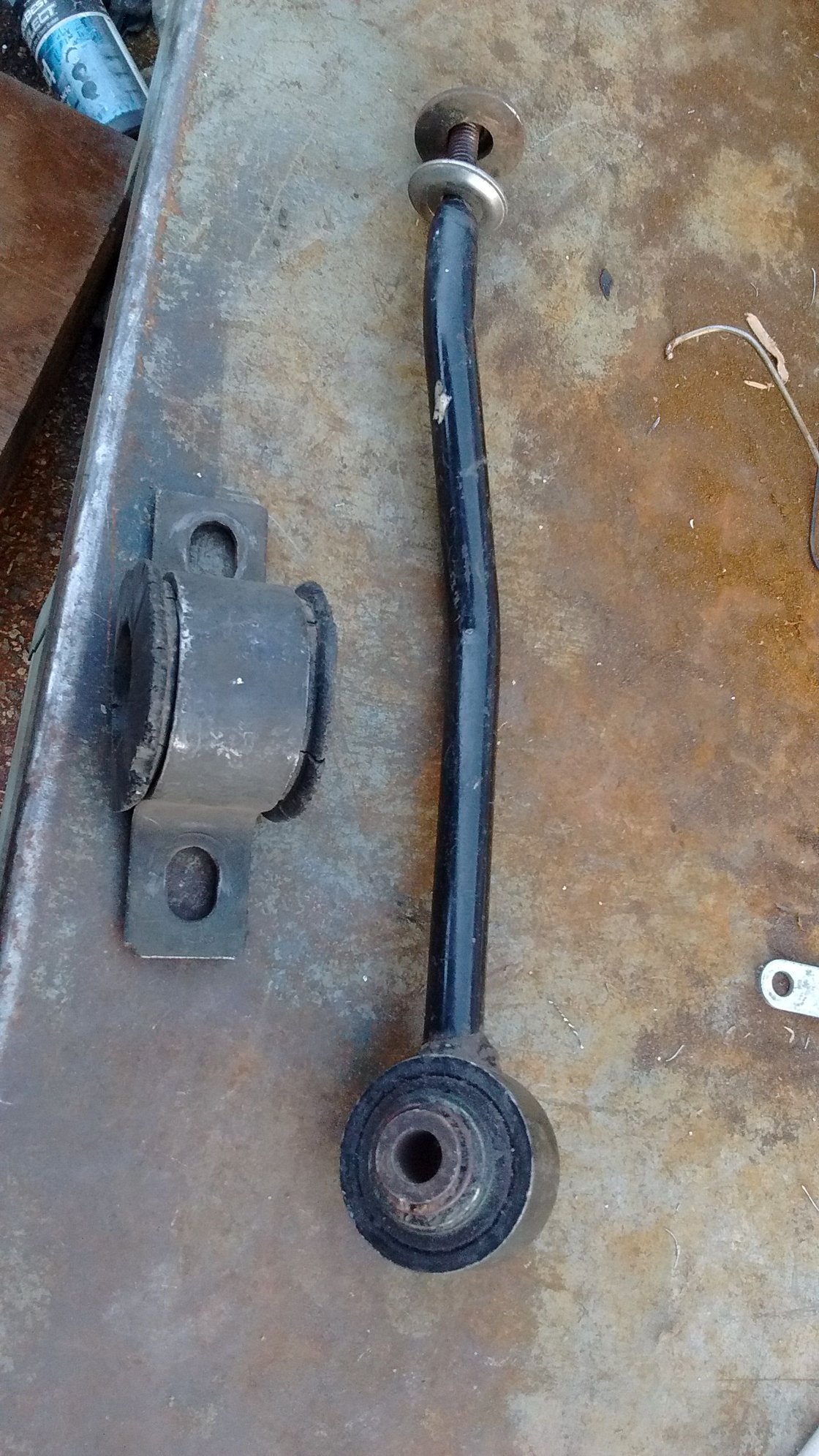 Can anybody identify this rear sway bar link looks to have a heim joint