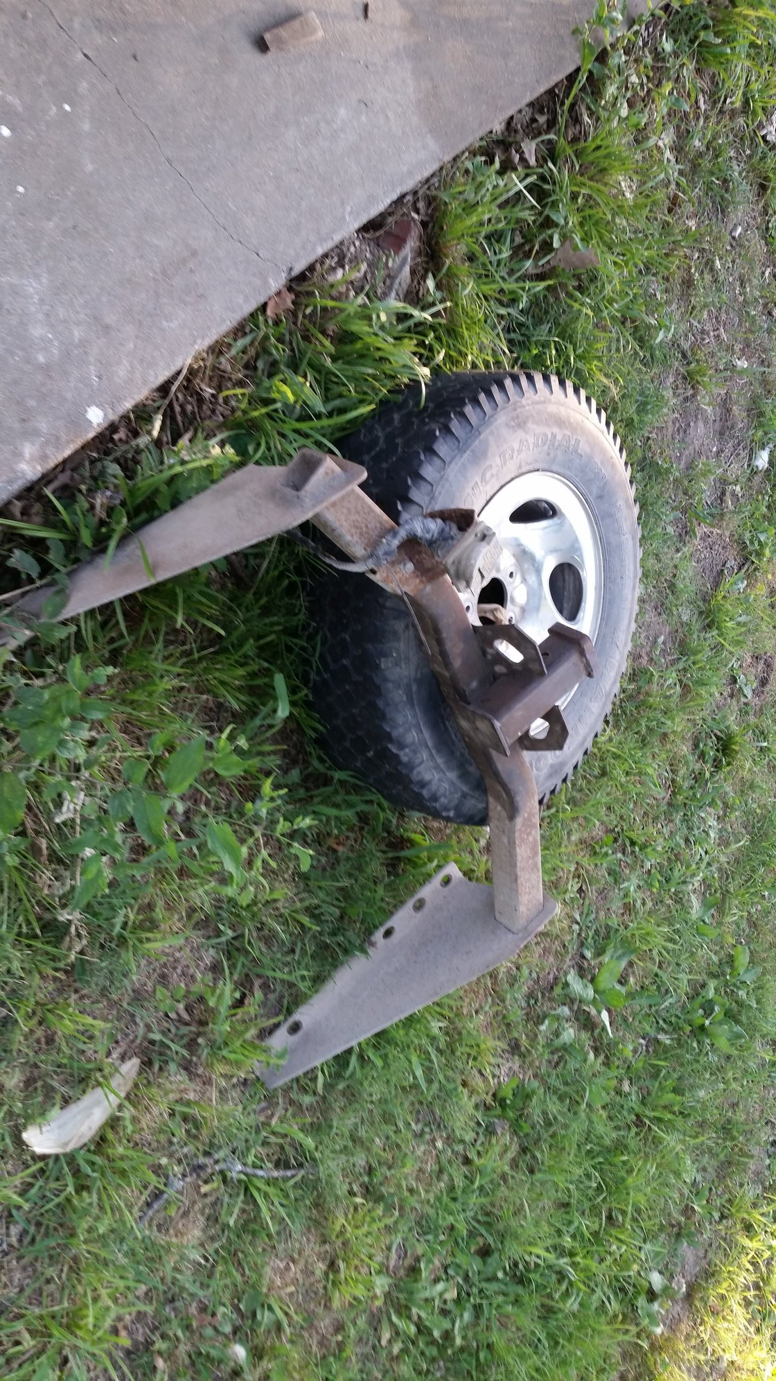 2014 Ford F-250 Super Duty - Parting out 1998 F150 2wd 4.6 - Altamont, KS 67330, United States