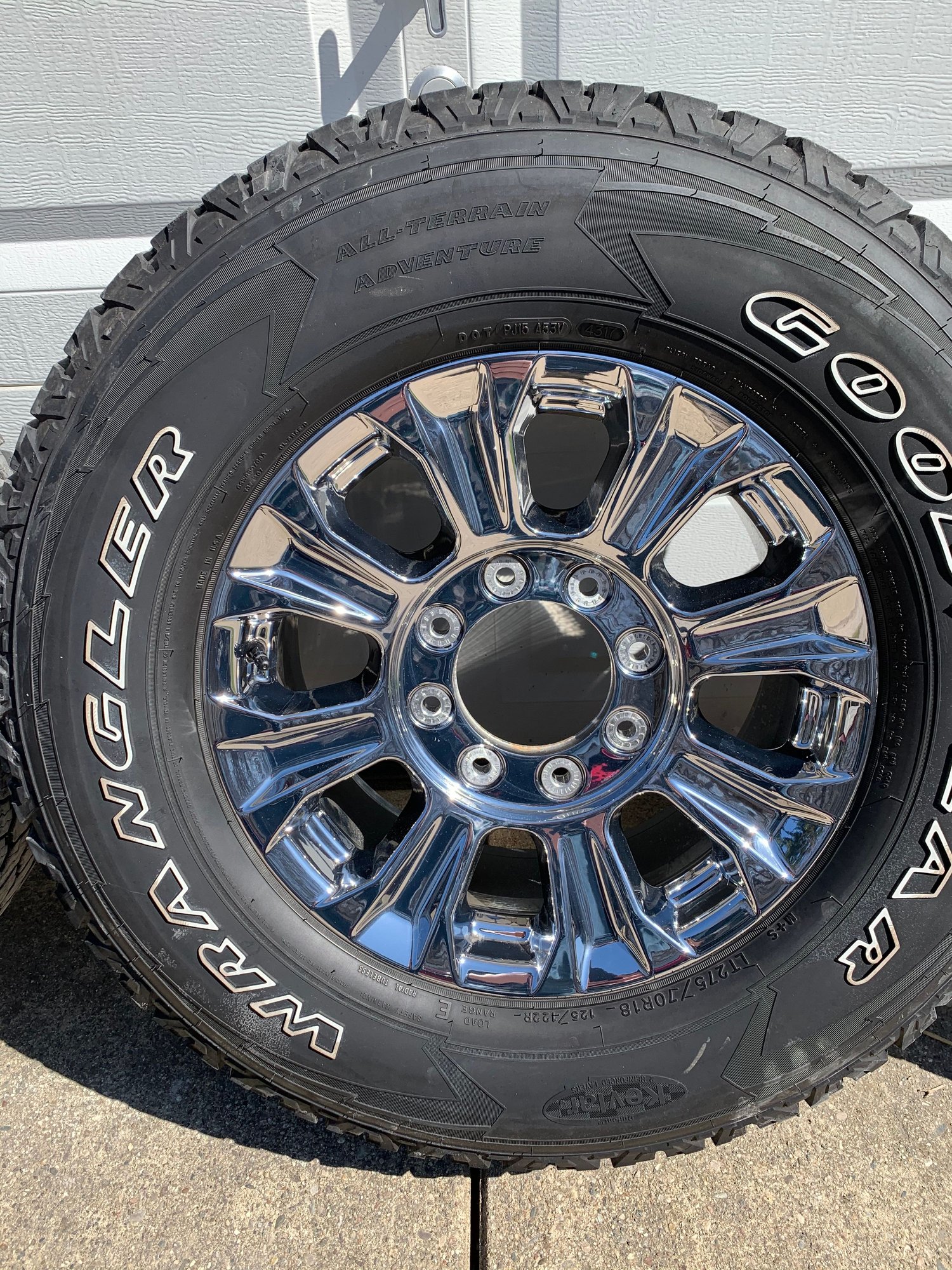 2017+ F250 OEM 18" PVD Wheels and Tires 275/70/18 Ford Truck