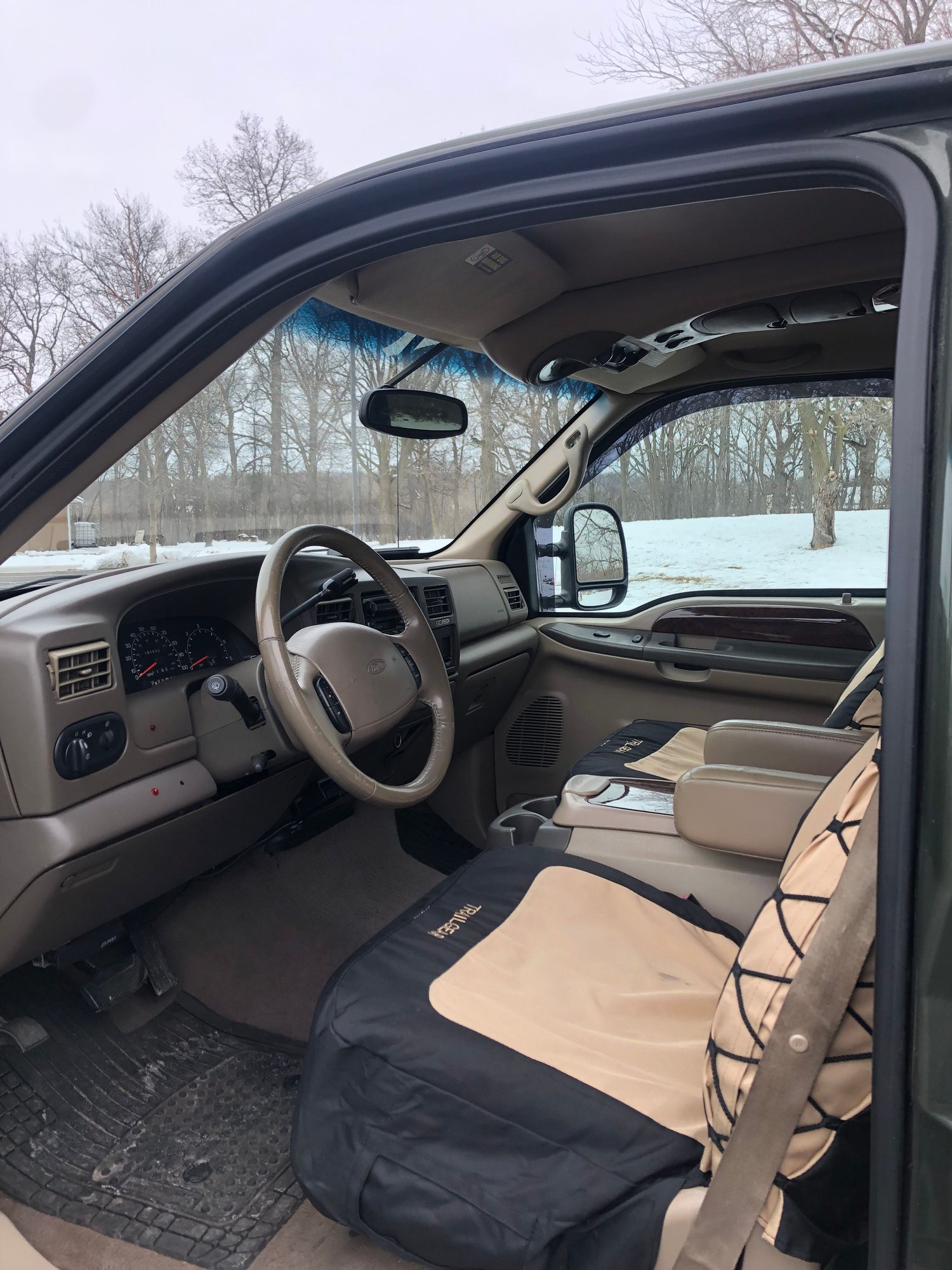 2000 Ford Excursion - 2000 Ford Excursion - Used - VIN 1FMNU43S7YEB39924 - 181,973 Miles - 10 cyl - 4WD - Automatic - SUV - Other - Rockford, IL 61101, United States