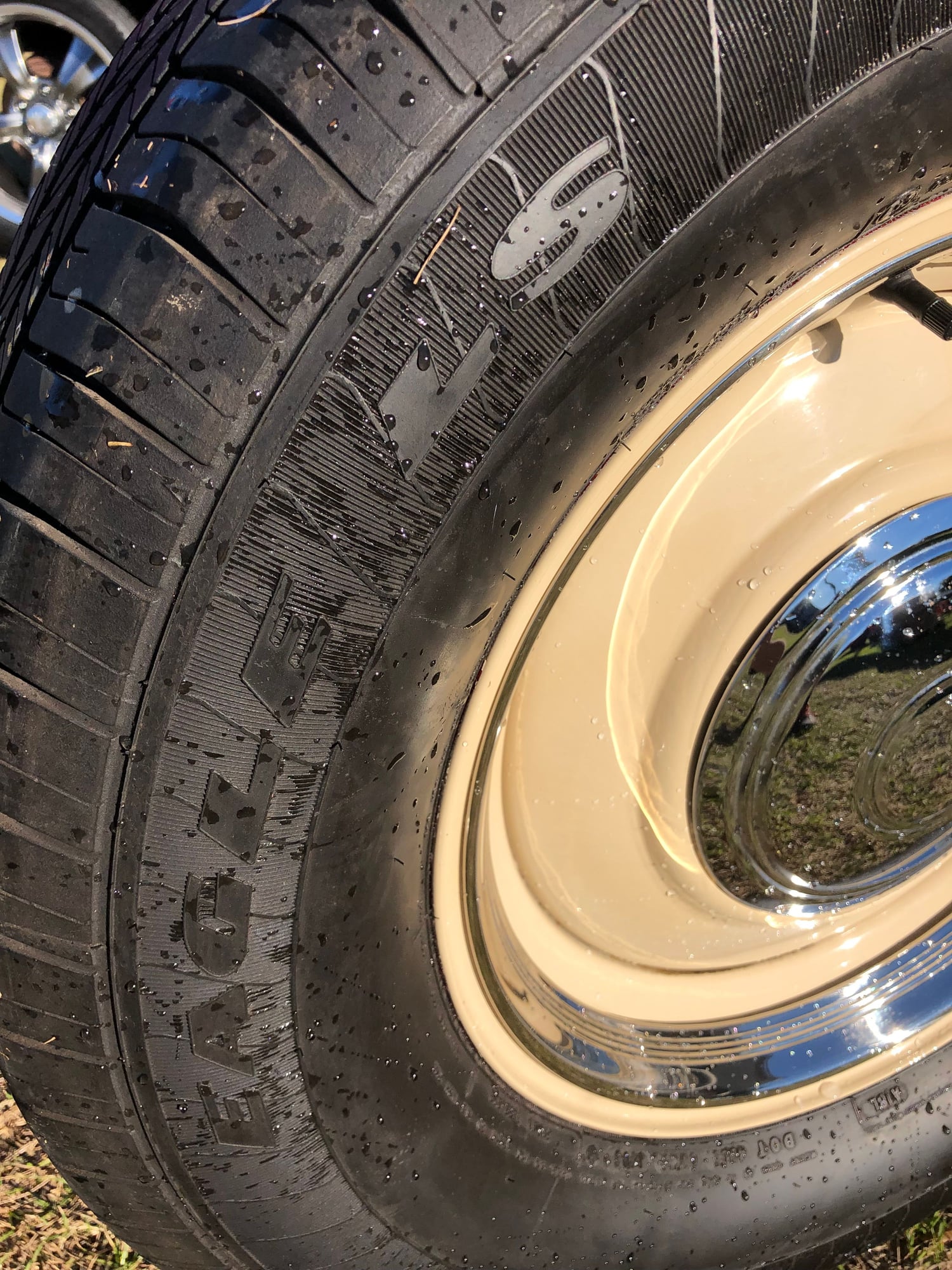 Wheels and Tires/Axles - Rims/Rings/Hubcaps/Tires from 72 F100 - Used - 1972 to 1978 Ford 1/2 Ton Pickup - Mobile, AL 36607, United States