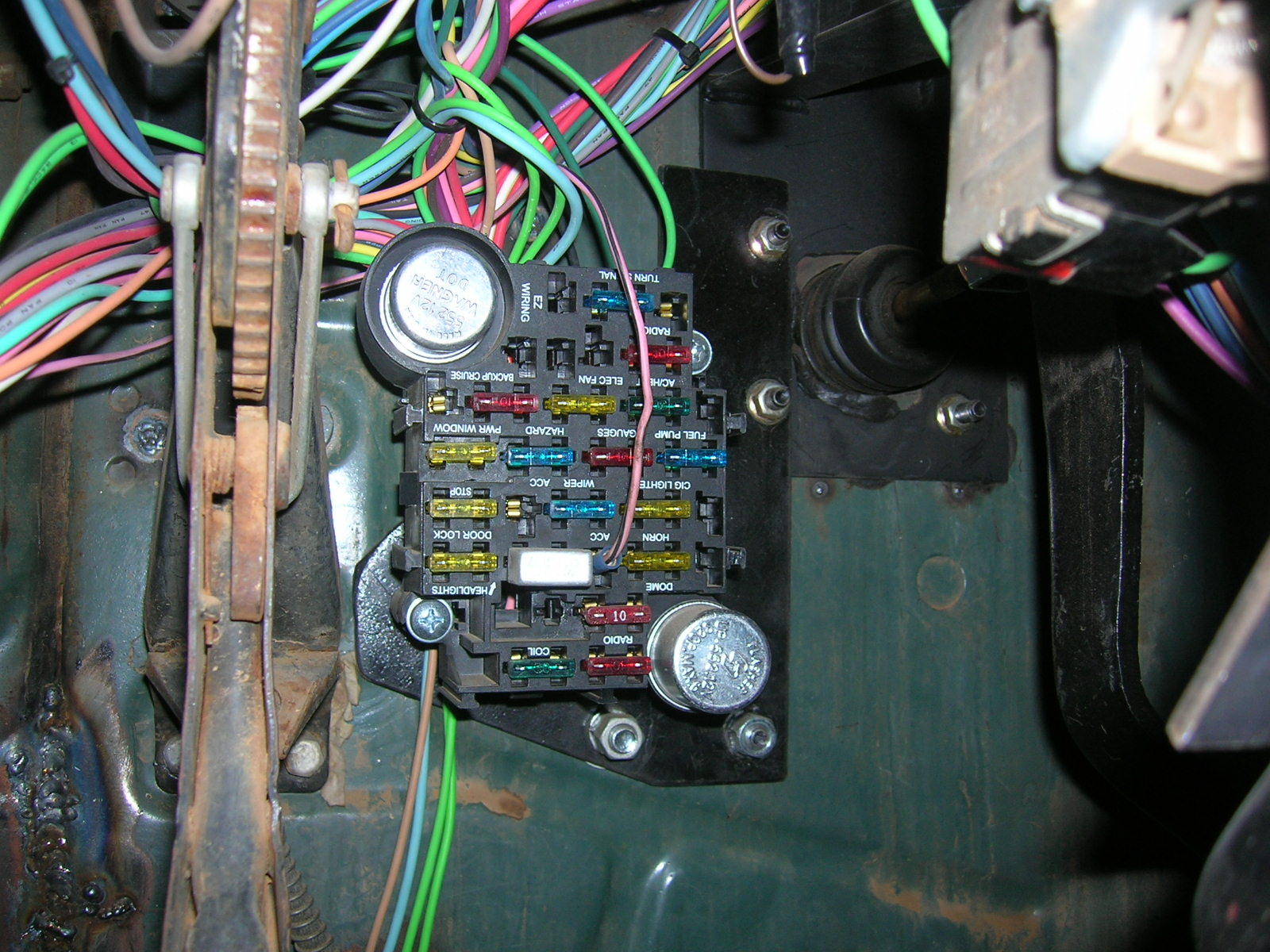 Where to place fuse box - Ford Truck Enthusiasts Forums