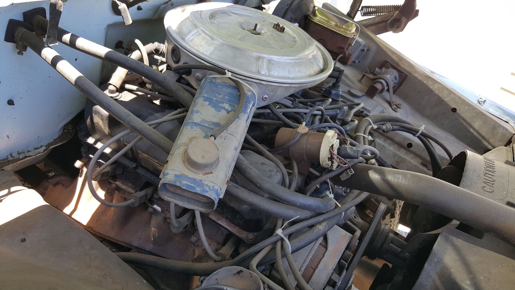 1977 351M Emission Hose routing (California) - Ford Truck Enthusiasts