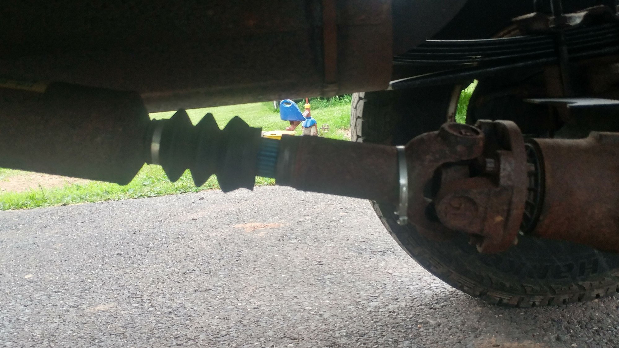 6inch F250 lift kit on X drive shaft too short, slip yoke separating