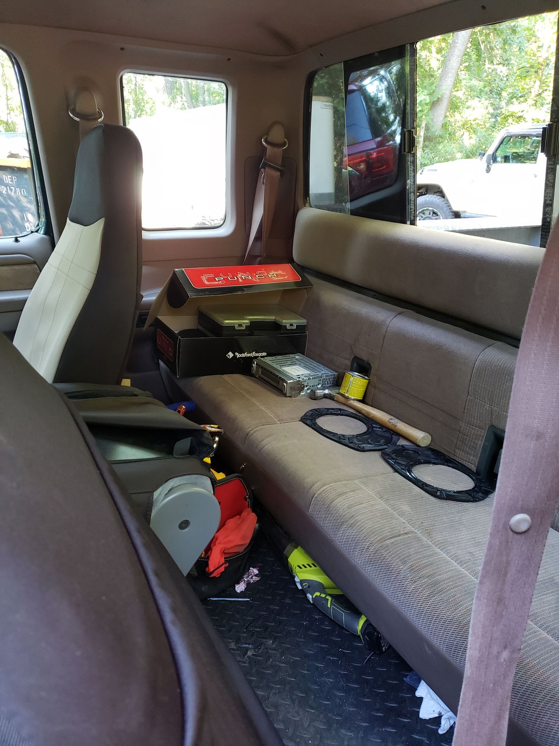 Larger speaker/ subwoofer placement Ford Truck