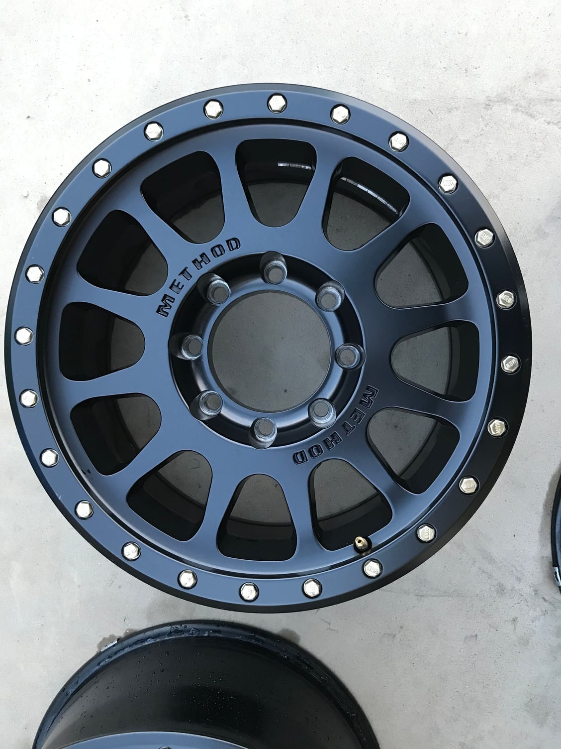 Wheels and Tires/Axles - Method Race Wheels - NV - 18x9 - Used - 2004 to 2018 Ford E-250 - Austin, TX 78724, United States