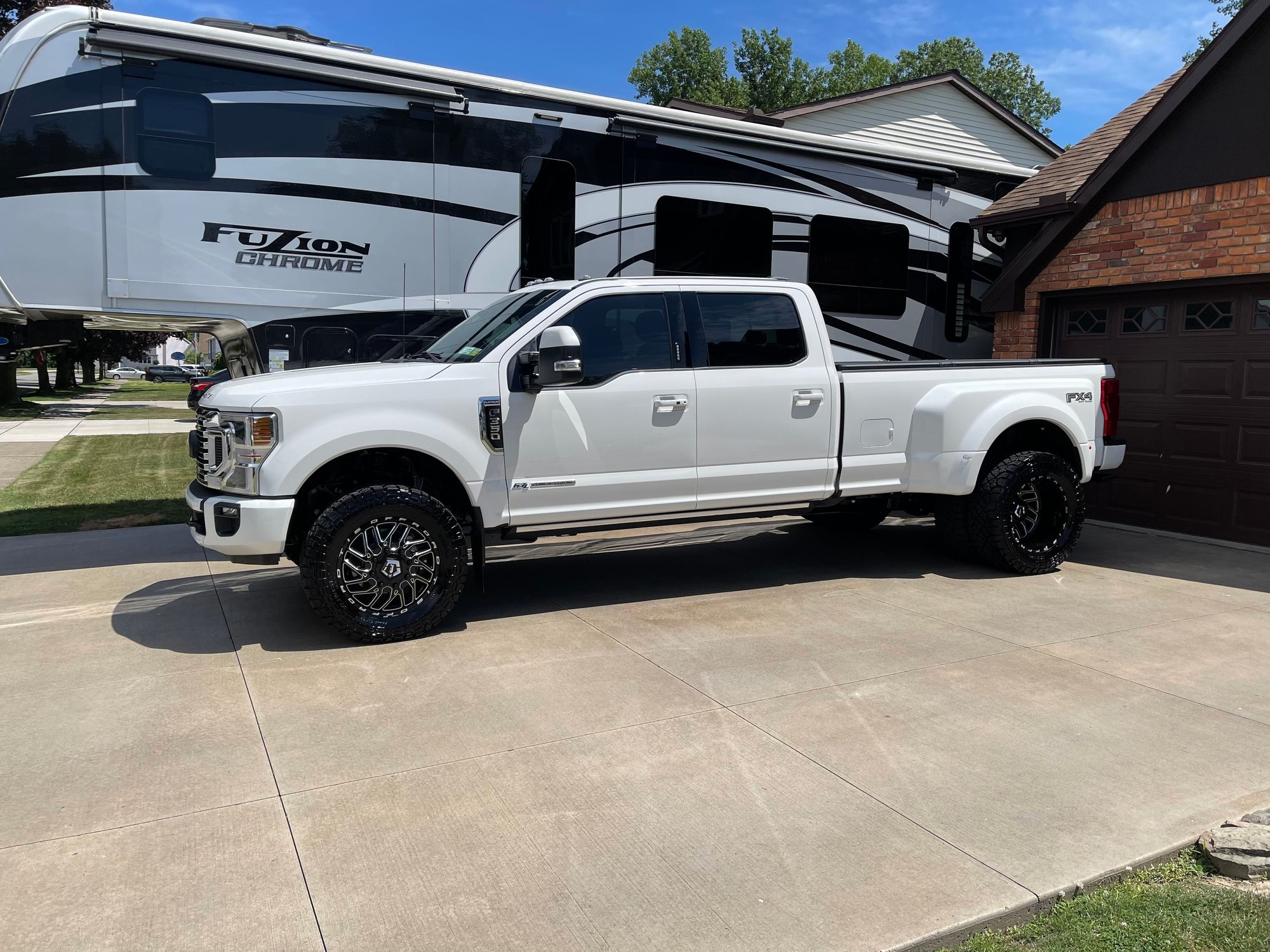 Show Us Your Dually! - Page 7 - Ford Truck Enthusiasts Forums