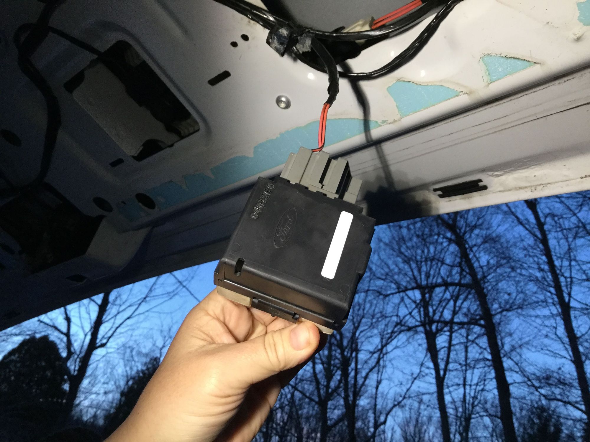 Ford Edge Liftgate Ajar