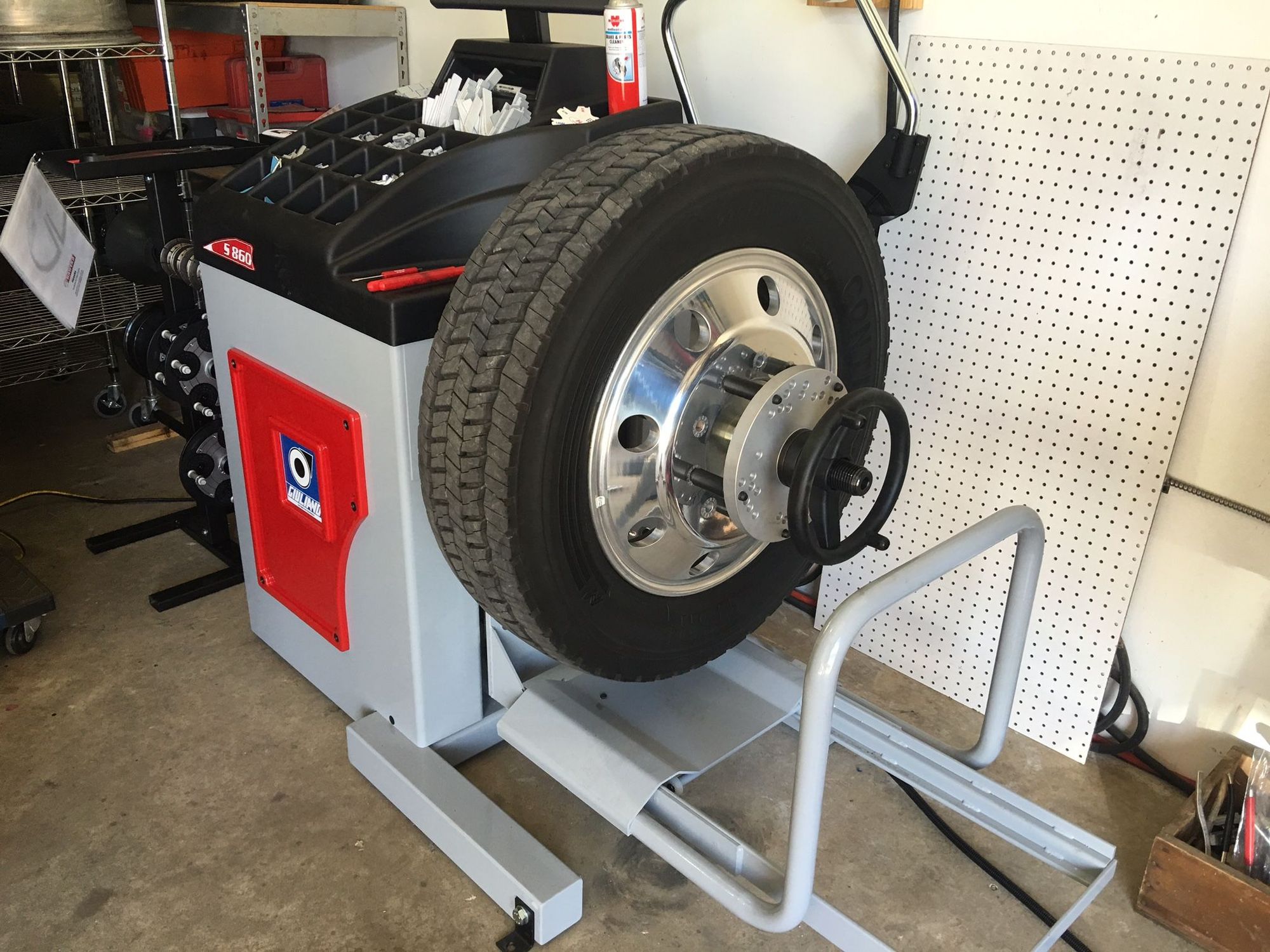 F450 Owners...have you gone to the edge of the earth to balance your